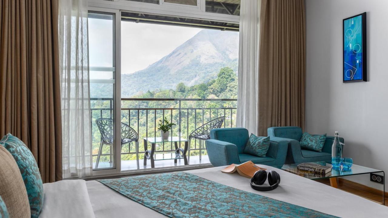 The Panoramic Getaway Hotel Munnar Luaran gambar View of Mount Apo from the hotel
