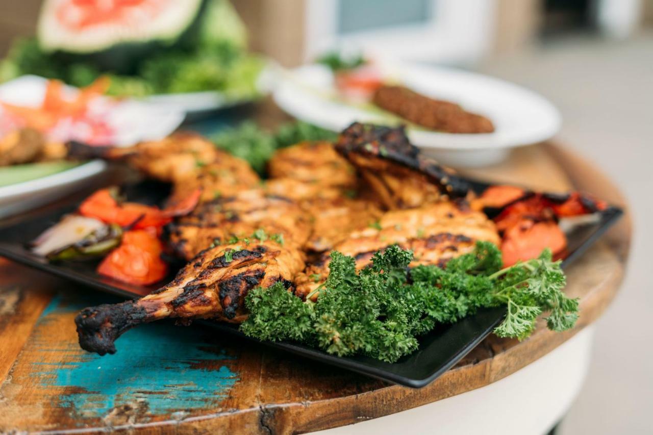 The Panoramic Getaway Hotel Munnar Luaran gambar Grilled chicken
