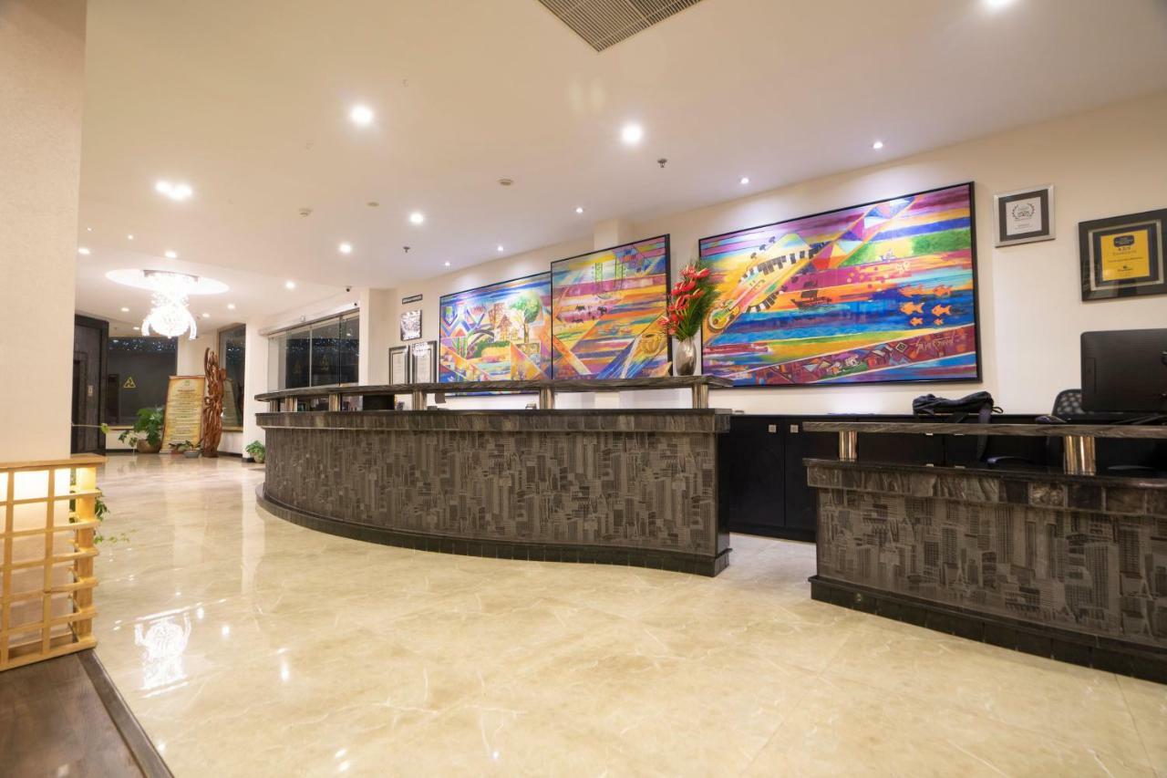 The Panoramic Getaway Hotel Munnar Luaran gambar Reception